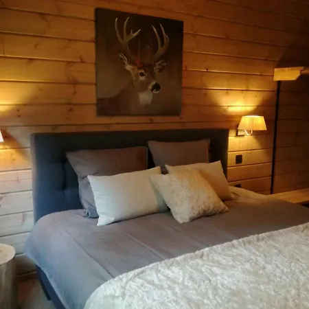 Holiday home Chalet Comme Nulle Part