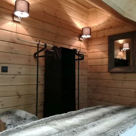 Holiday home Chalet Comme Nulle Part Durbuy